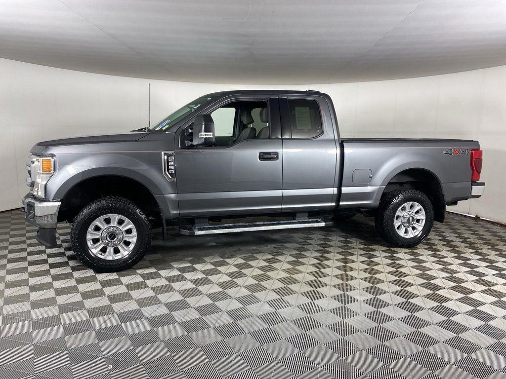 Used 2022 Gray Metallic Ford XLT image 4