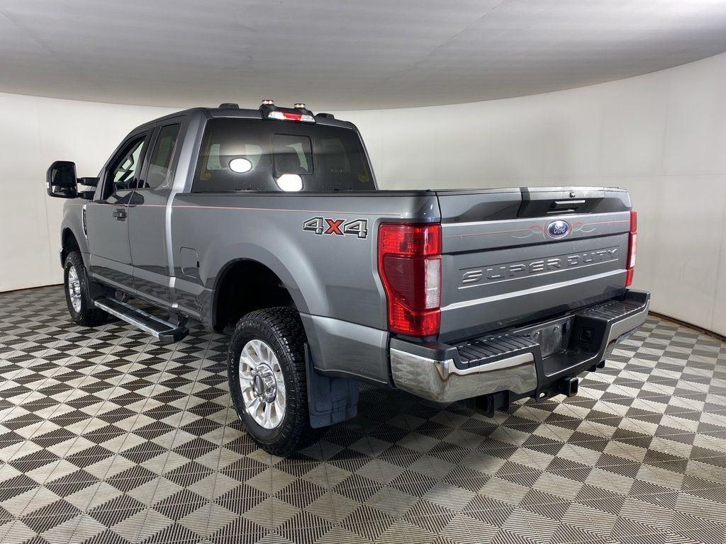 Used 2022 Gray Metallic Ford XLT image 5