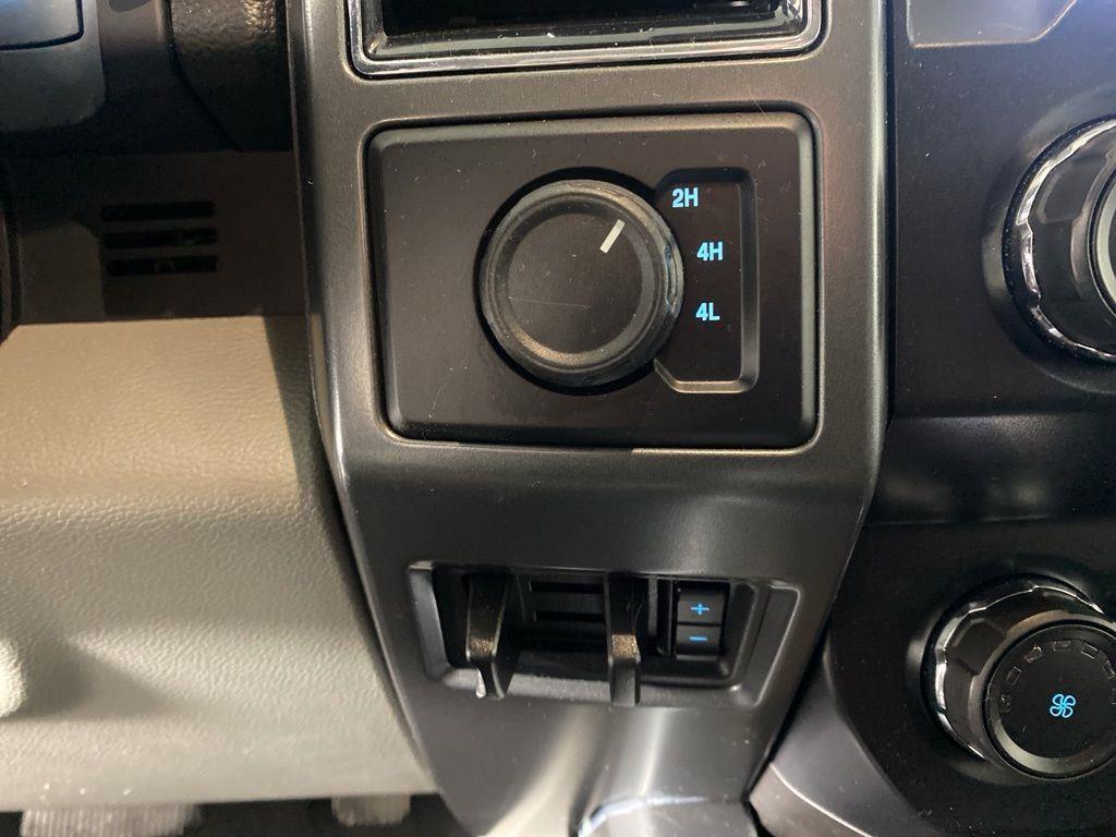 Used 2022 Gray Metallic Ford XLT image 18