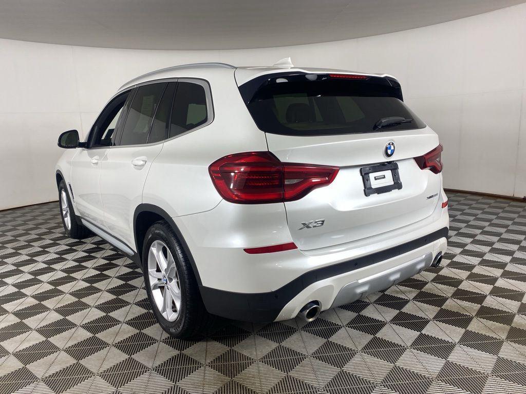 Used 2021 White Metallic BMW xDrive30i image 5