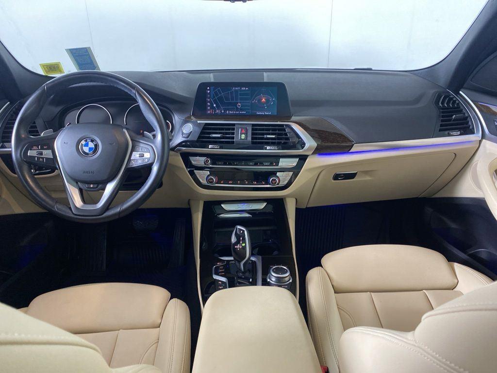 Used 2021 White Metallic BMW xDrive30i image 26