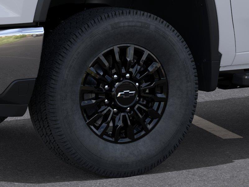 New 2026 Summit White Chevrolet WT image 9