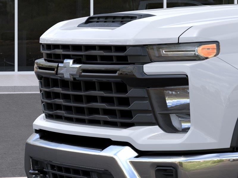 New 2026 Summit White Chevrolet WT image 13