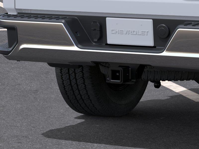 New 2026 Summit White Chevrolet WT image 14