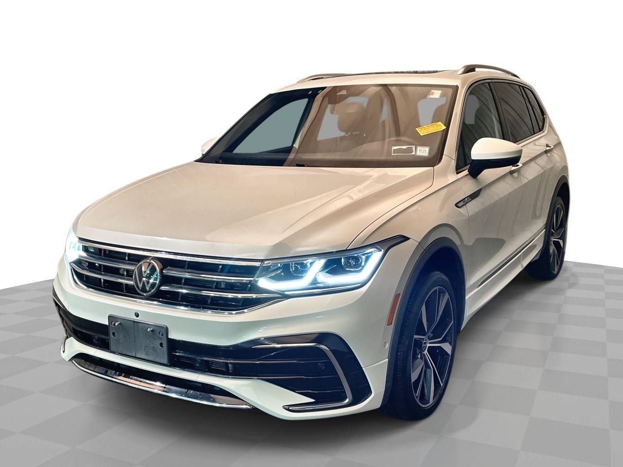 Oryx White Pearl 2022 Volkswagen Tiguan SEL R-Line 4Motion SUV / Crossover All-Wheel Drive Automatic
