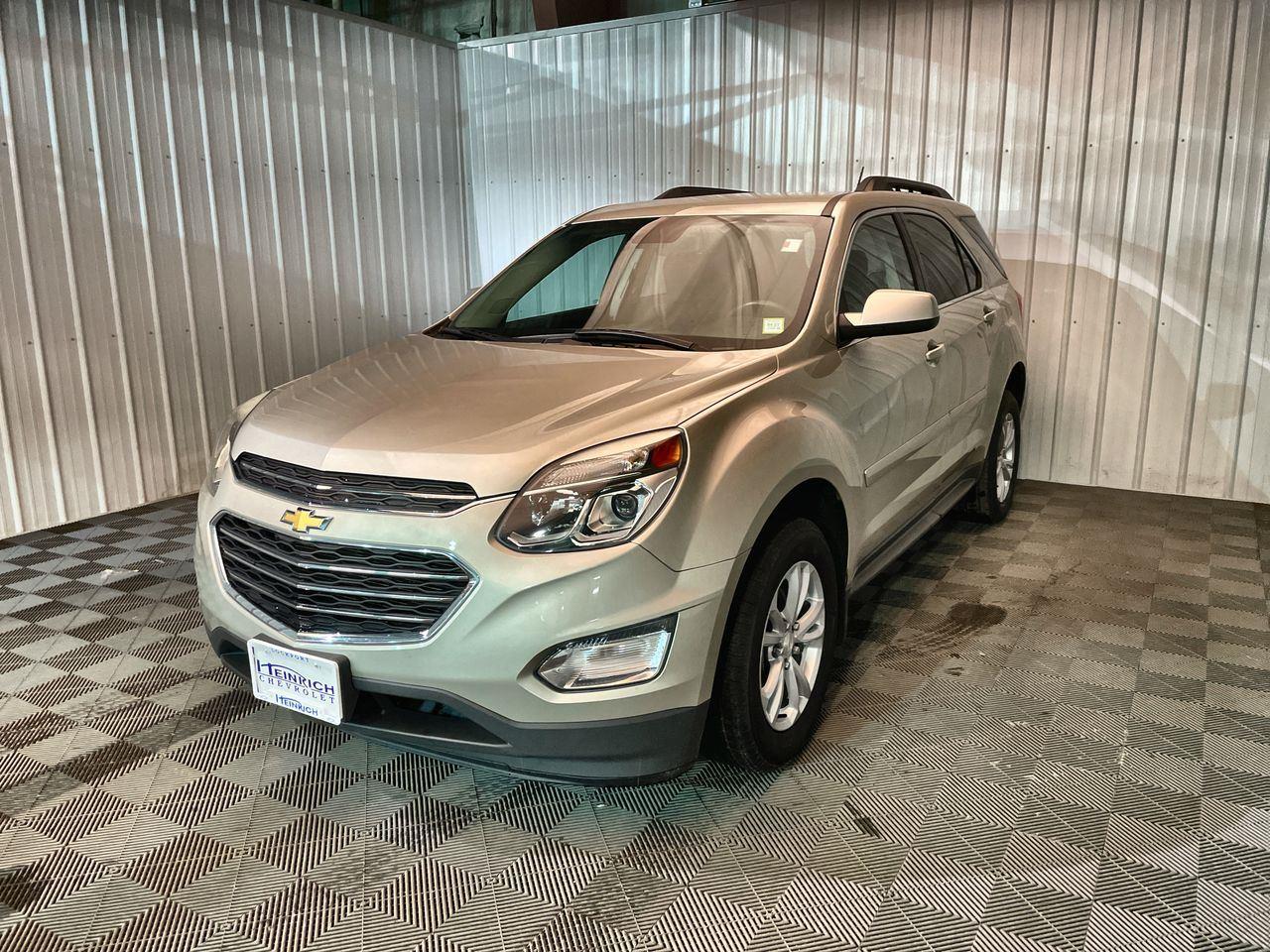 Champagne Silver Metallic 2016 Chevrolet Equinox LT FWD SUV / Crossover Front-Wheel Drive 6-Speed Automatic Overdrive