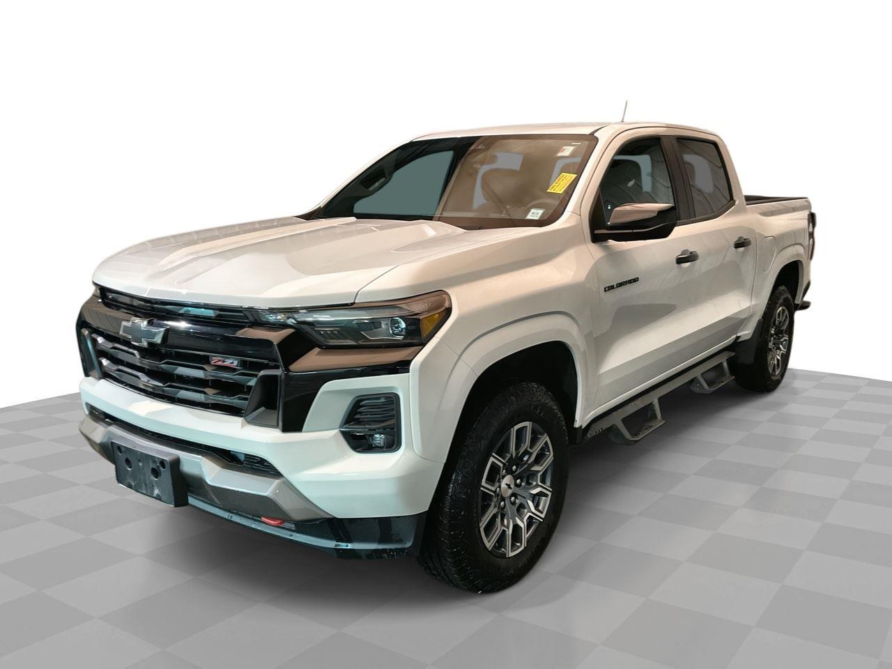 Summit White 2024 Chevrolet Colorado Z71 Crew Cab 4WD Pickup Truck Four-Wheel Drive 8-Speed Automatic