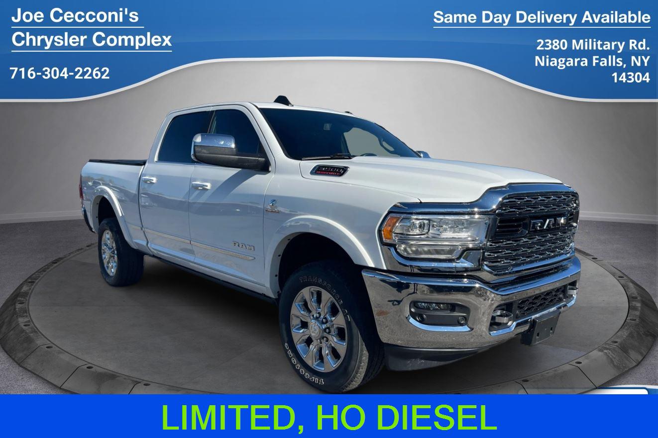 Bright White 2022 RAM 3500 Limited Crew Cab 4WD Pickup Truck Four-Wheel Drive 6-Speed Automatic