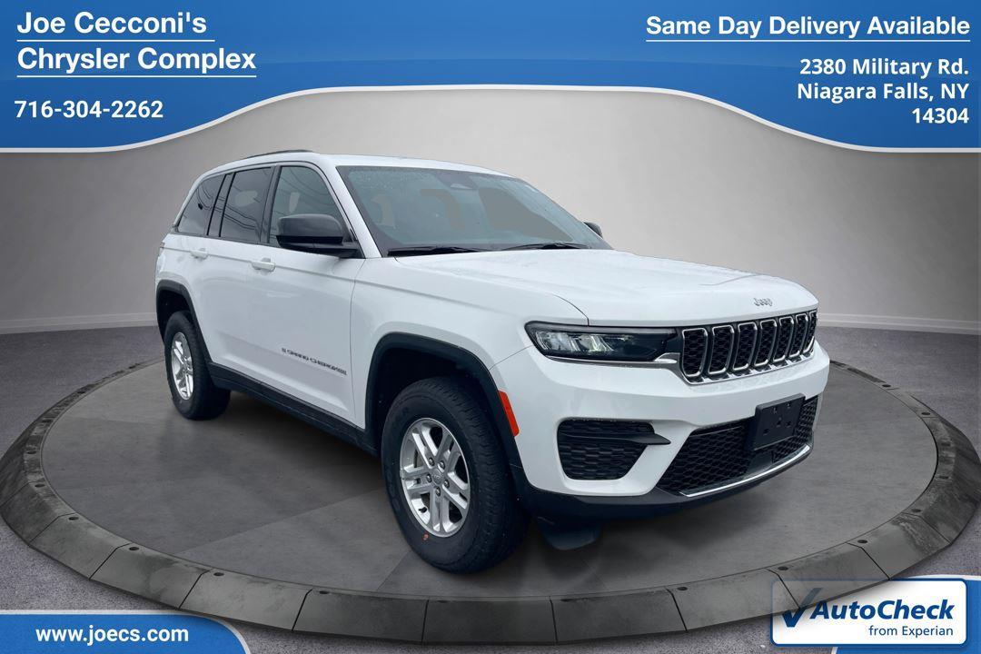 2025 Jeep Grand Cherokee Laredo 4WD