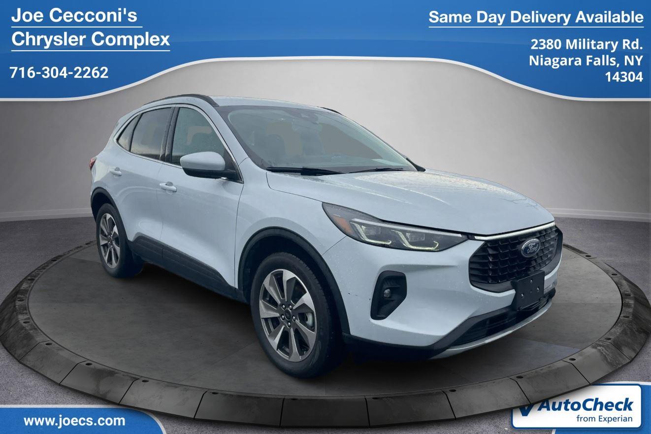 Space Silver 2025 Ford Escape Platinum AWD SUV / Crossover All-Wheel Drive 8-Speed Automatic