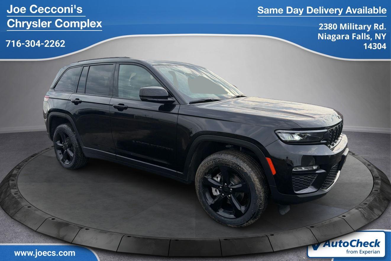 Diamond Black Crystal Pearlcoat 2024 Jeep Grand Cherokee Limited 4WD SUV / Crossover Four-Wheel Drive 8-Speed Automatic