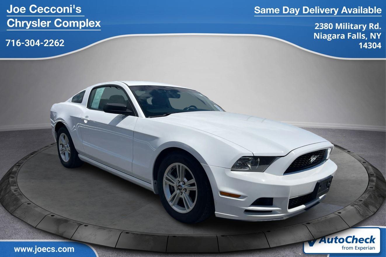 Oxford White 2014 Ford Mustang V6 Coupe RWD Coupe Rear-Wheel Drive 6-Speed Automatic