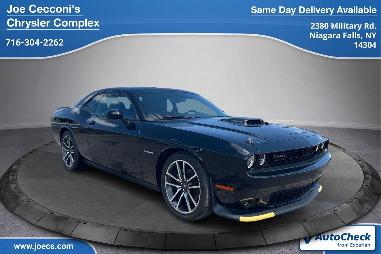 Pitch Black Clearcoat 2022 Dodge Challenger R/T RWD Coupe Rear-Wheel Drive 8-Speed Automatic