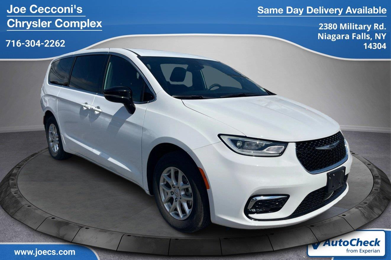 Bright White Clearcoat 2026 Chrysler Pacifica Minivan Front-Wheel Drive 9-Speed Automatic