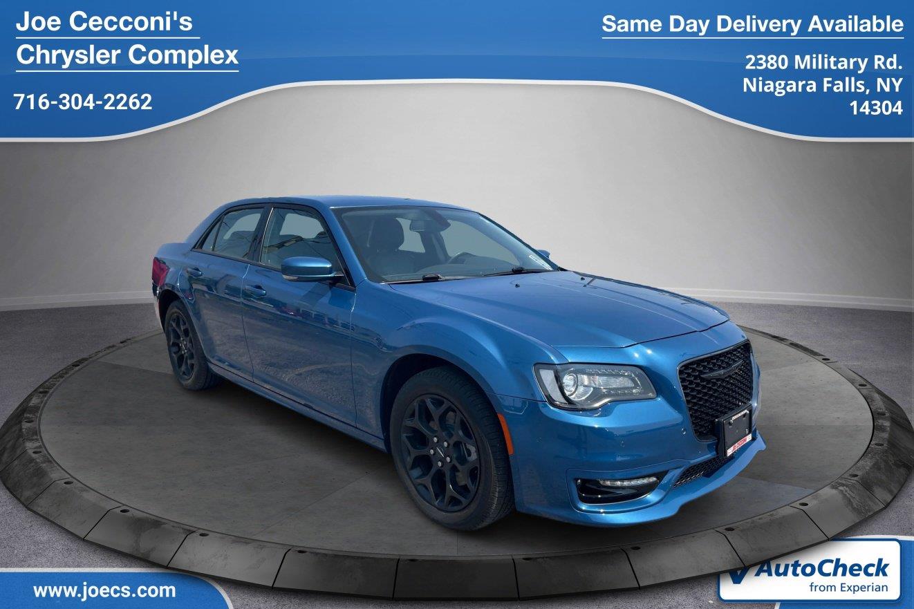 2023 Chrysler 300 Touring L AWD