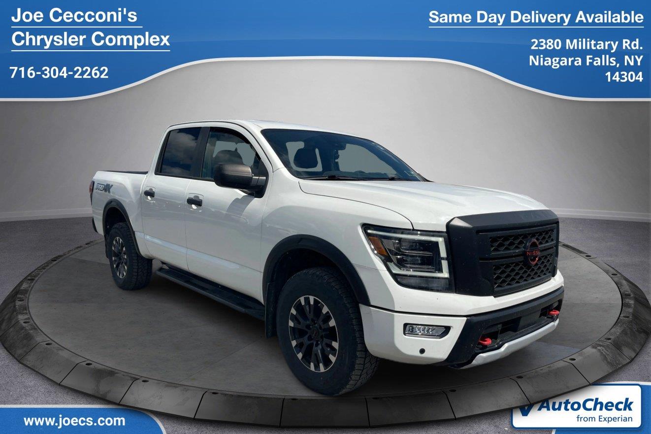 2023 Nissan Titan PRO-4X Crew Cab 4WD