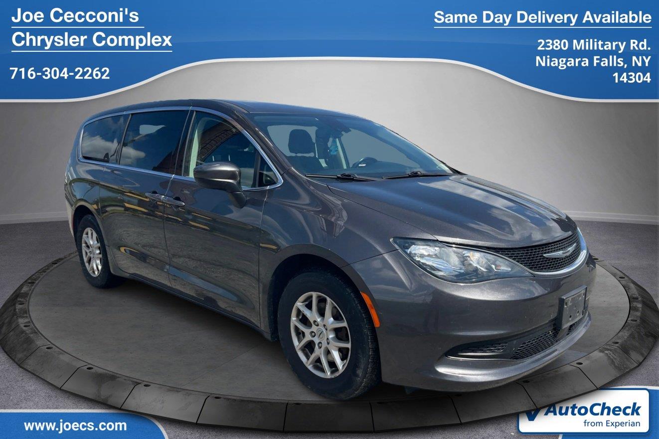  2021 Chrysler Voyager LX FWD   