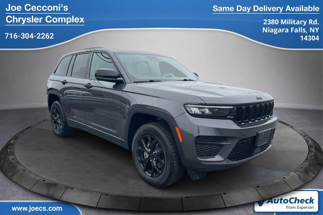 2024 Jeep Grand Cherokee Altitude 4WD   