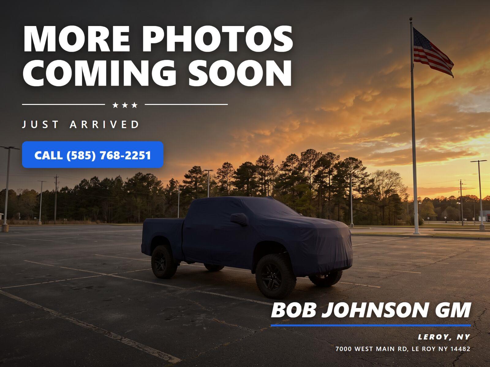 Summit White 2020 Chevrolet Silverado 1500 Pickup Truck Four-Wheel Drive 6-Speed Automatic