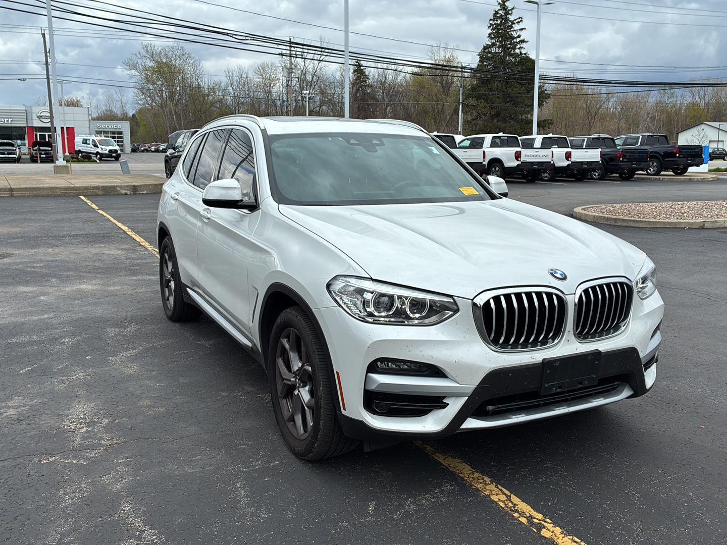 Used 2021 Mineral White Metallic BMW xDrive30i image 15