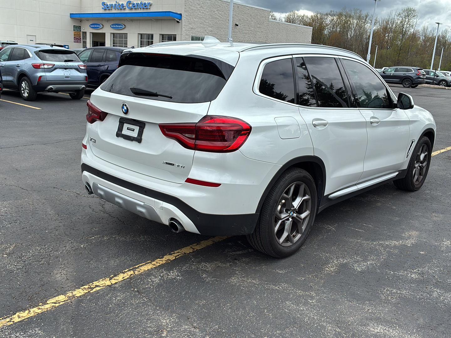 Used 2021 Mineral White Metallic BMW xDrive30i image 16
