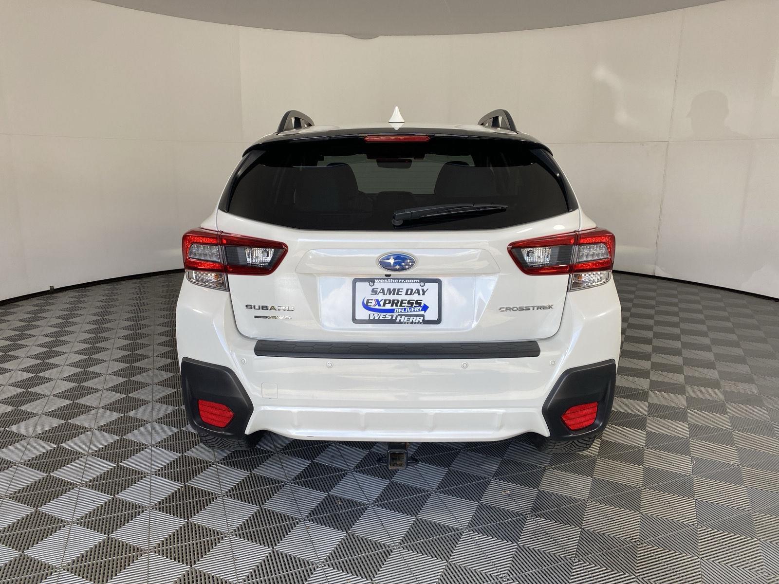 Used 2023 Crystal White Pearl Subaru Limited image 6