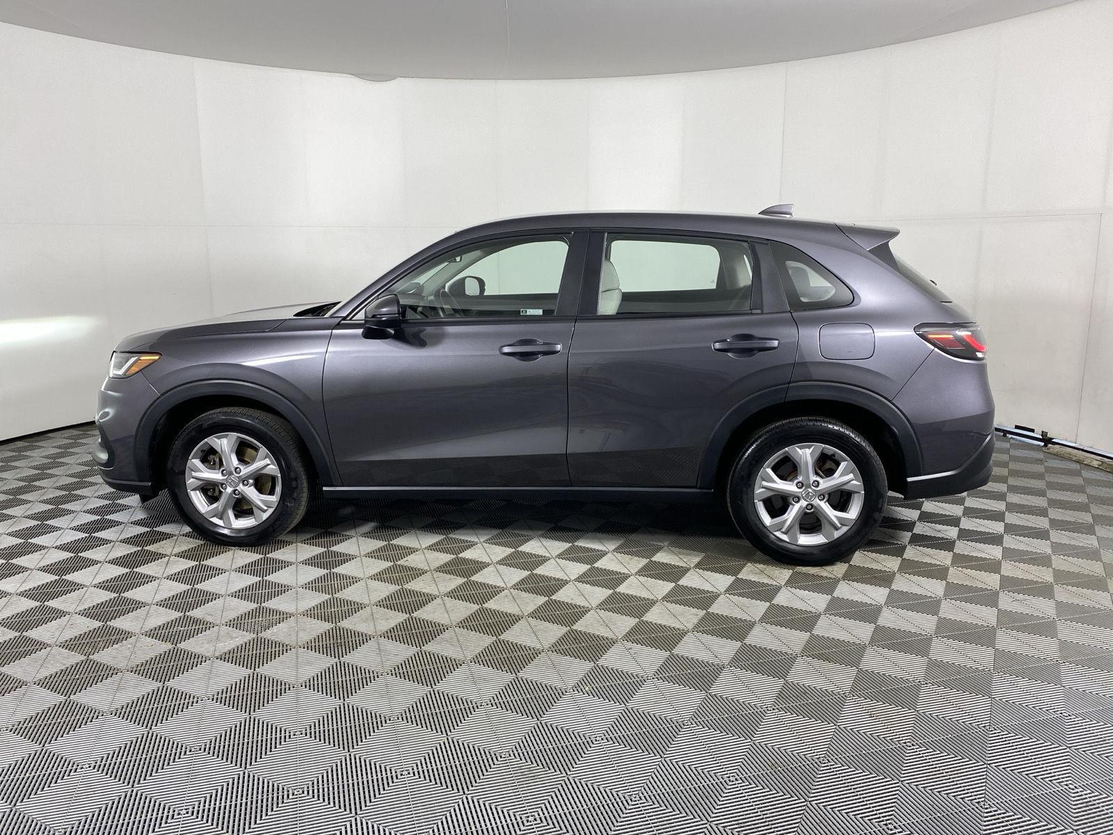 Certified Used 2023 Modern Steel Metallic Honda LX image 4