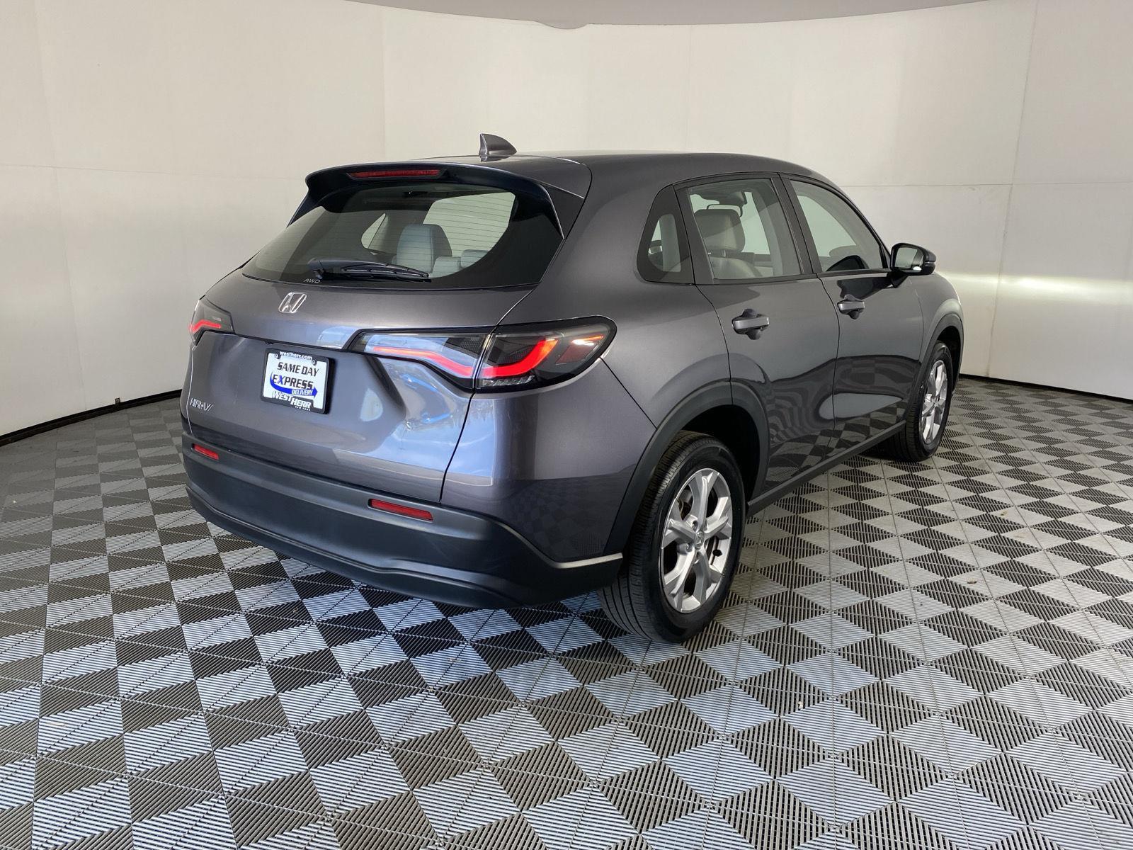 Certified Used 2023 Modern Steel Metallic Honda LX image 8