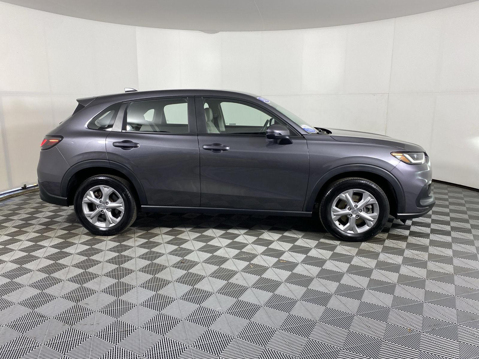 Certified Used 2023 Modern Steel Metallic Honda LX image 9