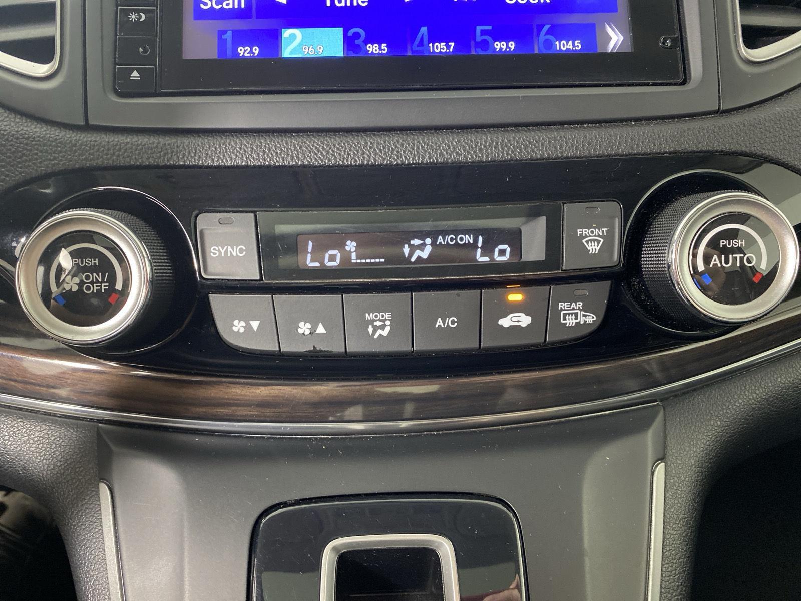 Used 2016  Honda EX-L image 21