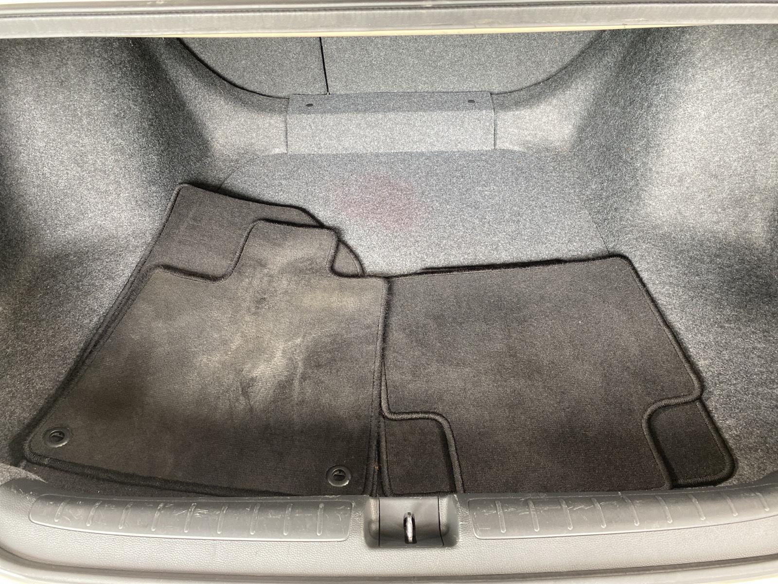 Used 2019 Champagne Frost Pearl Honda Base image 7