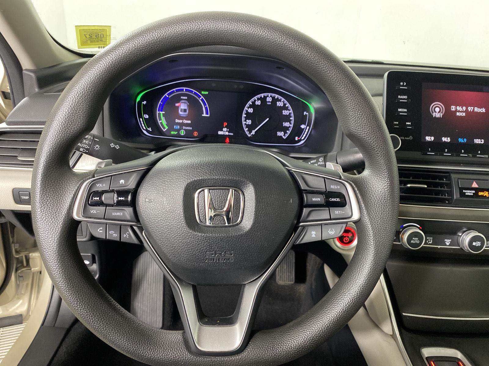 Used 2019 Champagne Frost Pearl Honda Base image 13