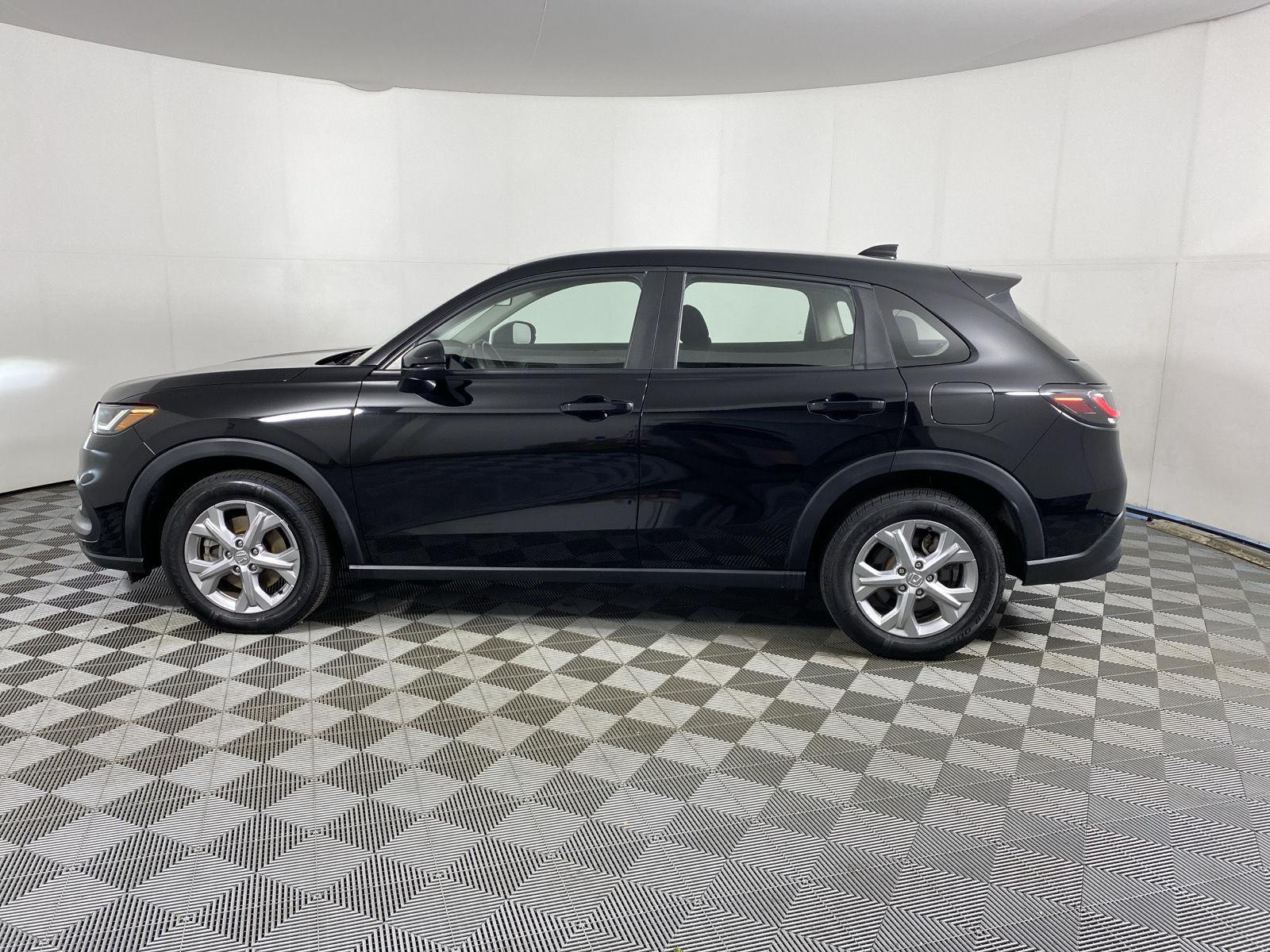 Used 2023 Crystal Black Pearl Honda LX image 4
