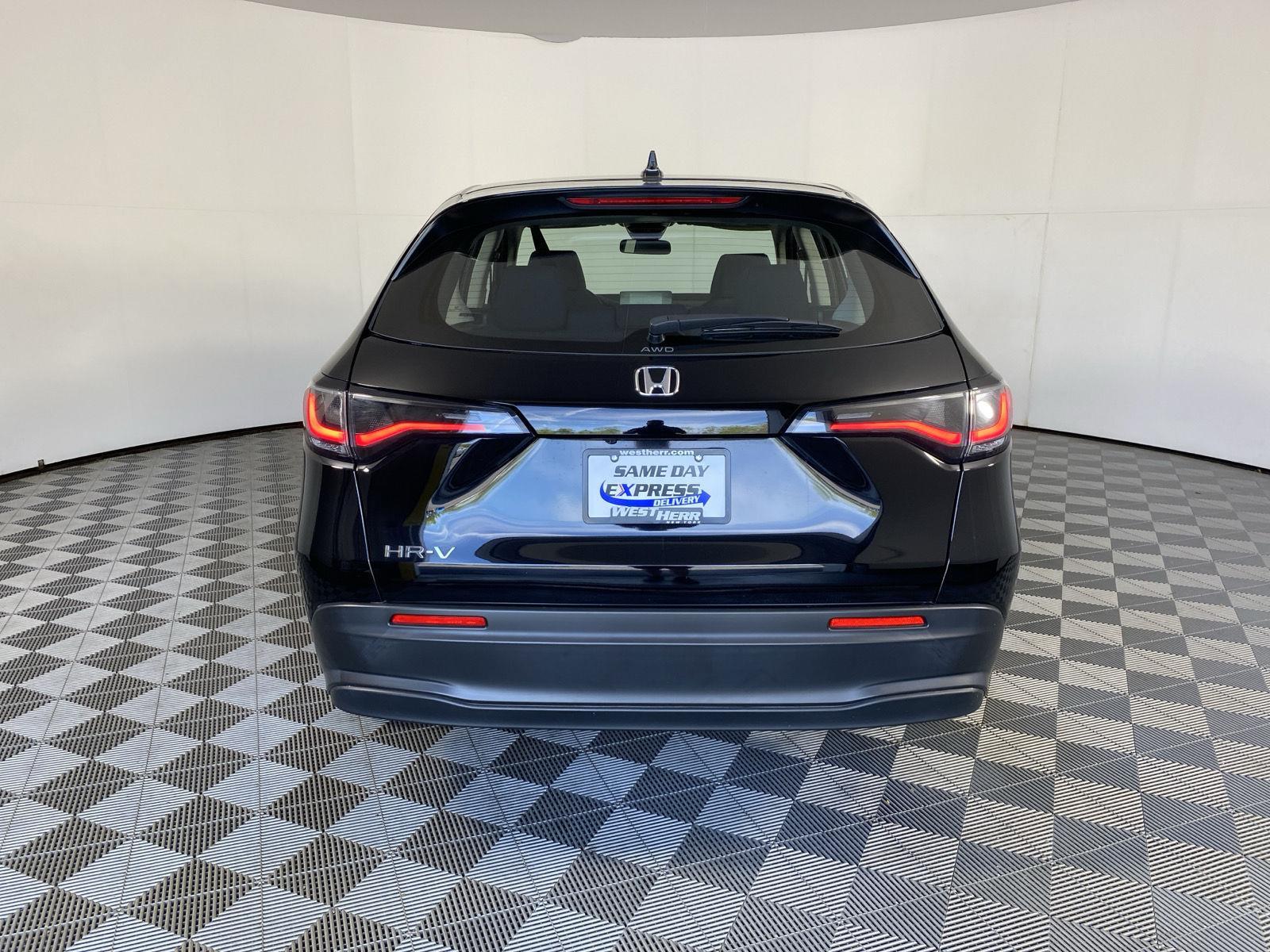 Used 2023 Crystal Black Pearl Honda LX image 6