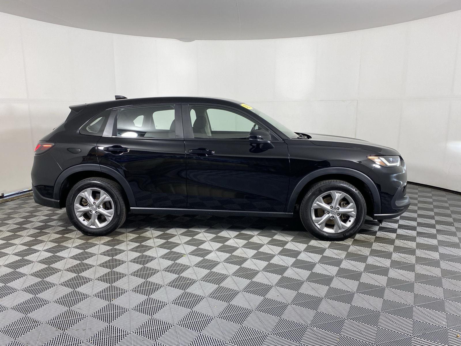 Used 2023 Crystal Black Pearl Honda LX image 9