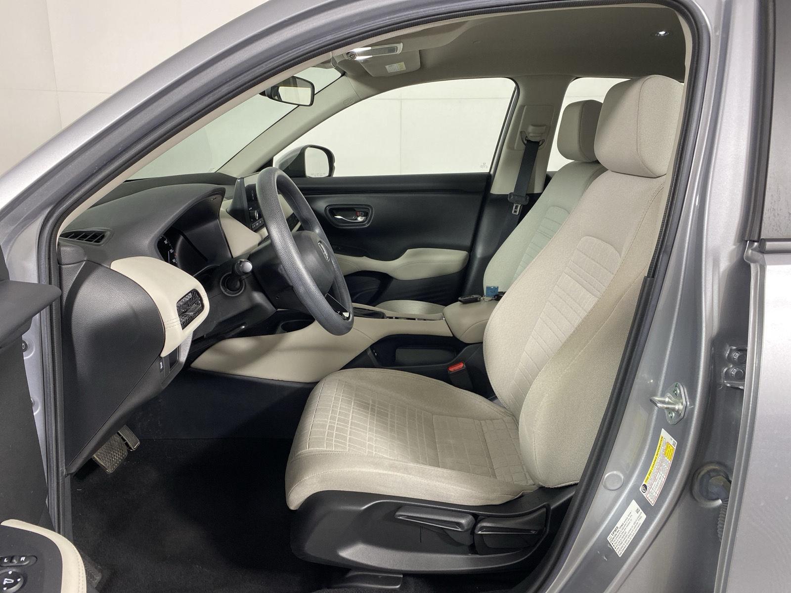 Used 2024 Lunar Silver Metallic Honda LX image 12