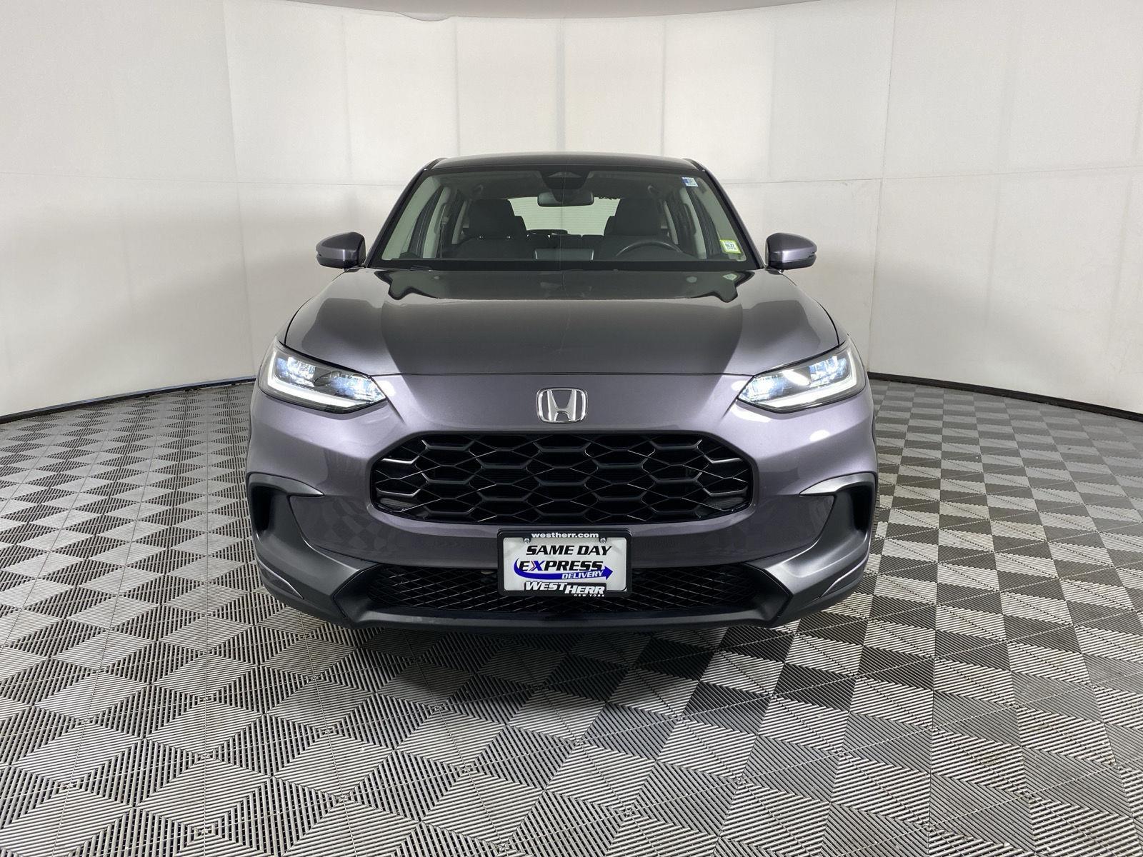 Used 2023 Modern Steel Metallic Honda LX image 2
