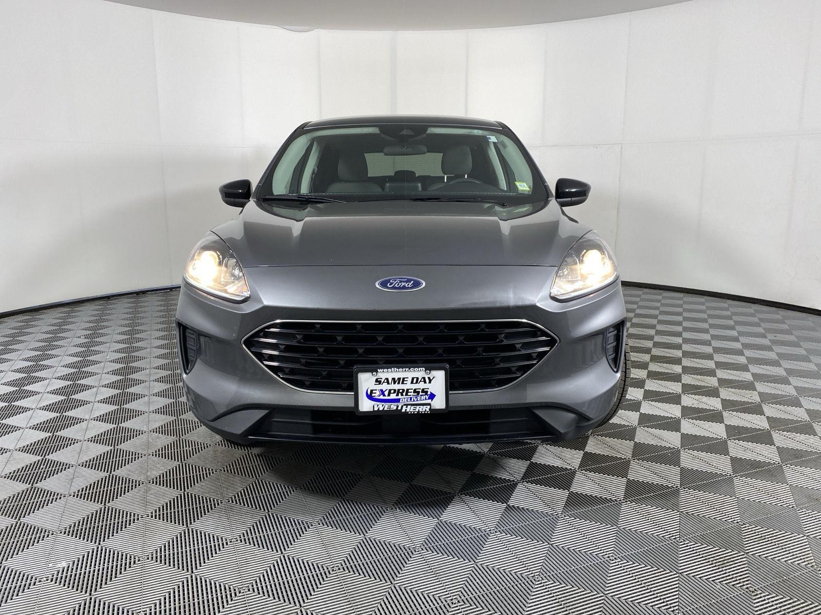 Used 2022 Carbonized Gray Ford SE Hybrid image 2