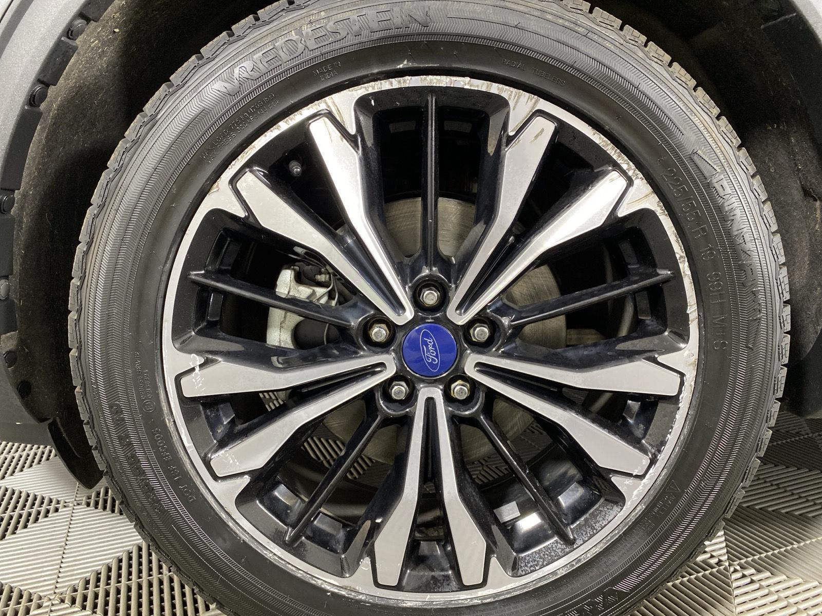 Used 2022 Carbonized Gray Ford SE Hybrid image 12