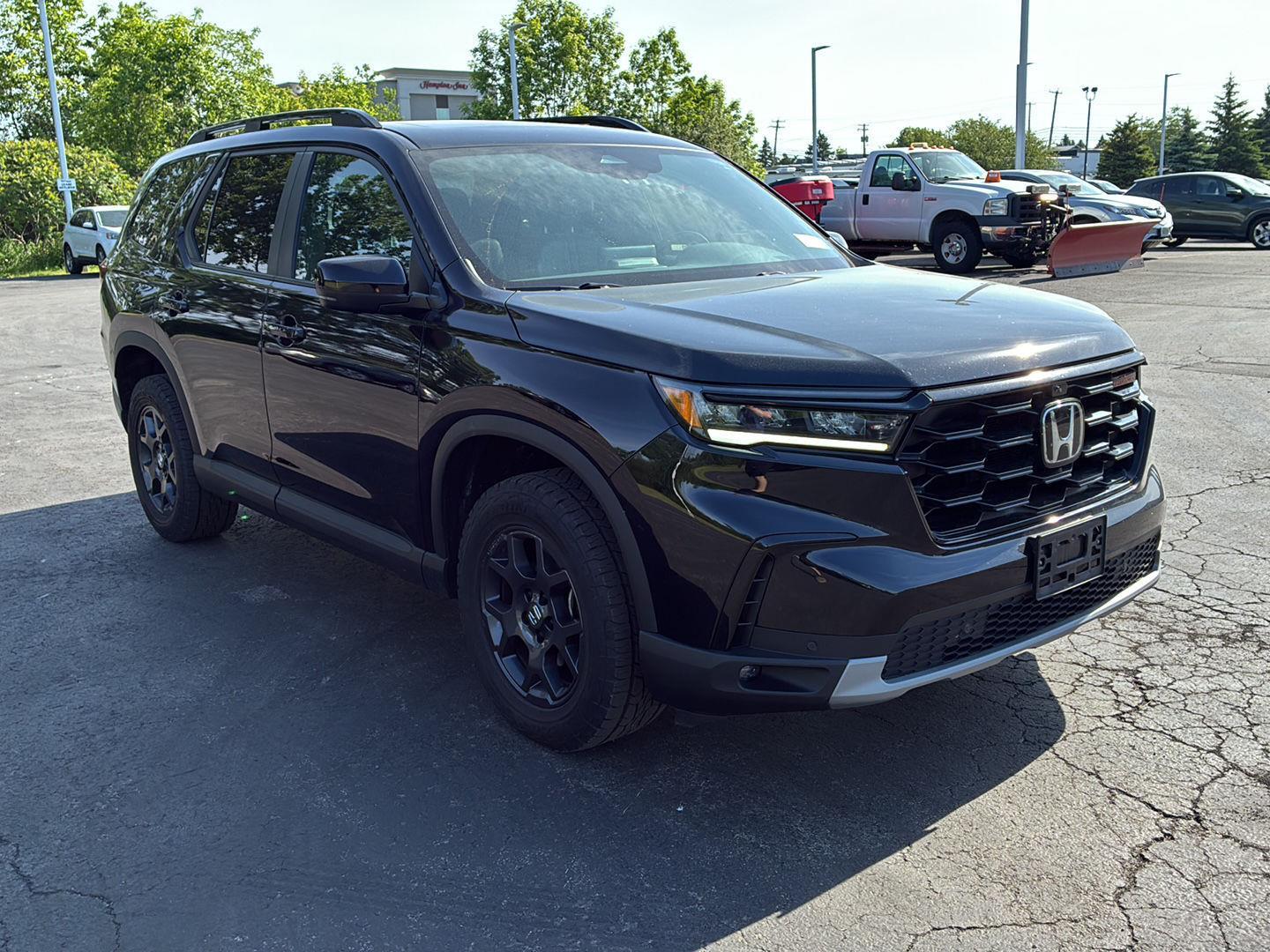 Certified Used 2025 Crystal Black Pearl Honda TrailSport image 17