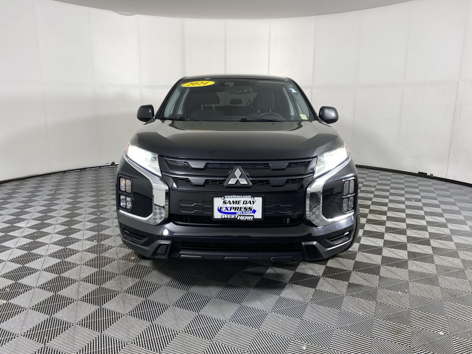 Used 2024 Labrador Black Pearl Mitsubishi LE image 2