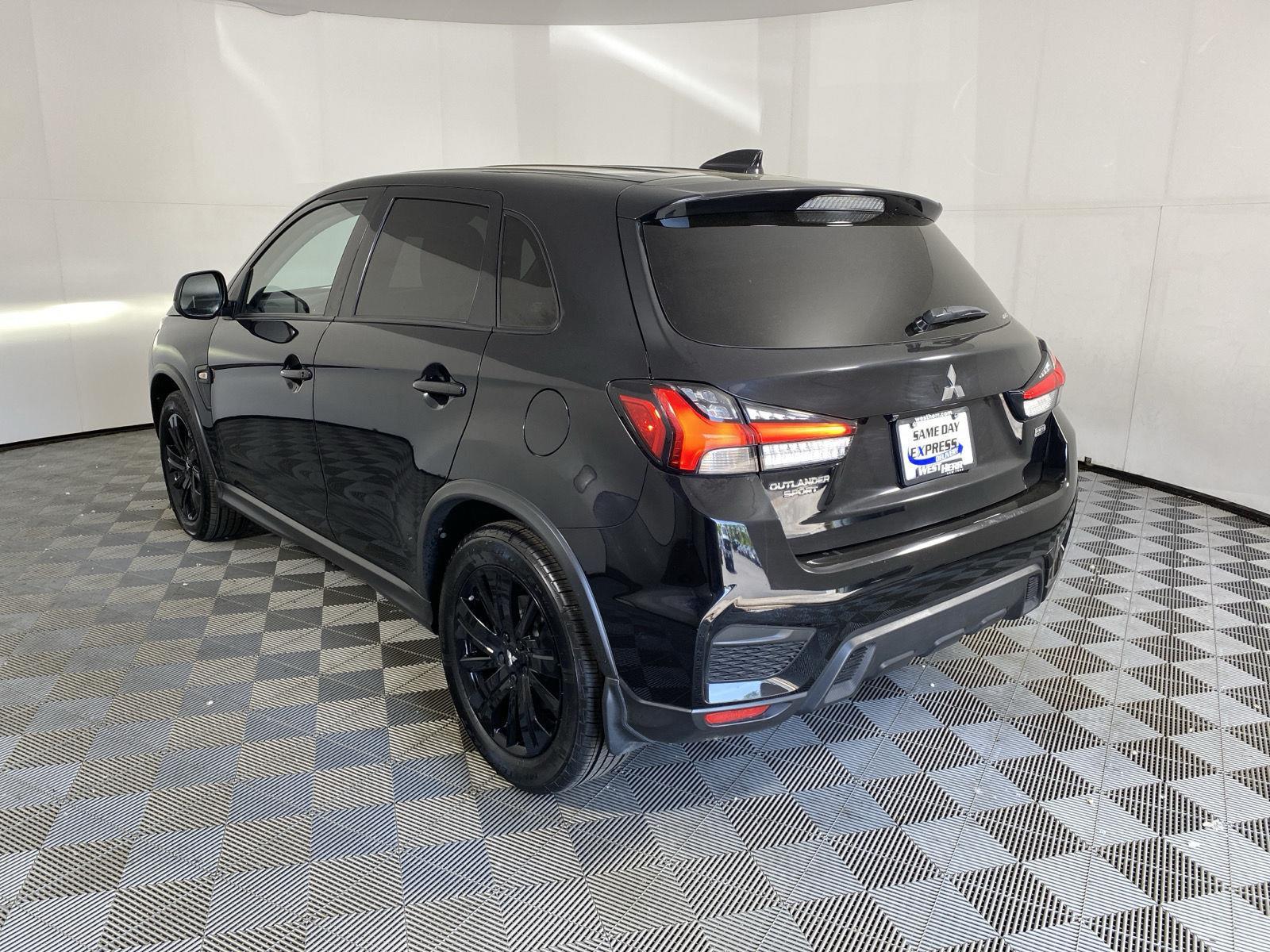 Used 2024 Labrador Black Pearl Mitsubishi LE image 5