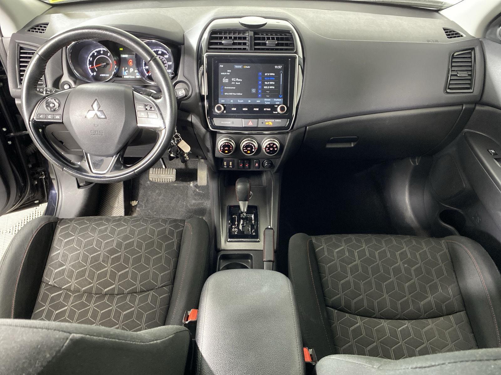 Used 2024 Labrador Black Pearl Mitsubishi LE image 22