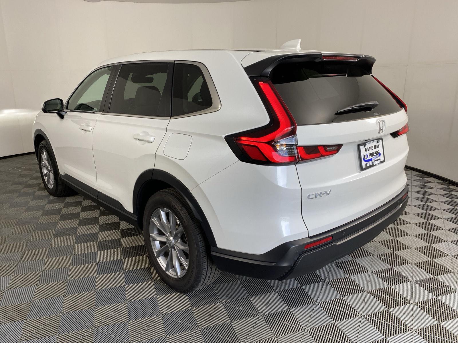 Used 2023 Platinum White Pearl Honda EX-L image 5