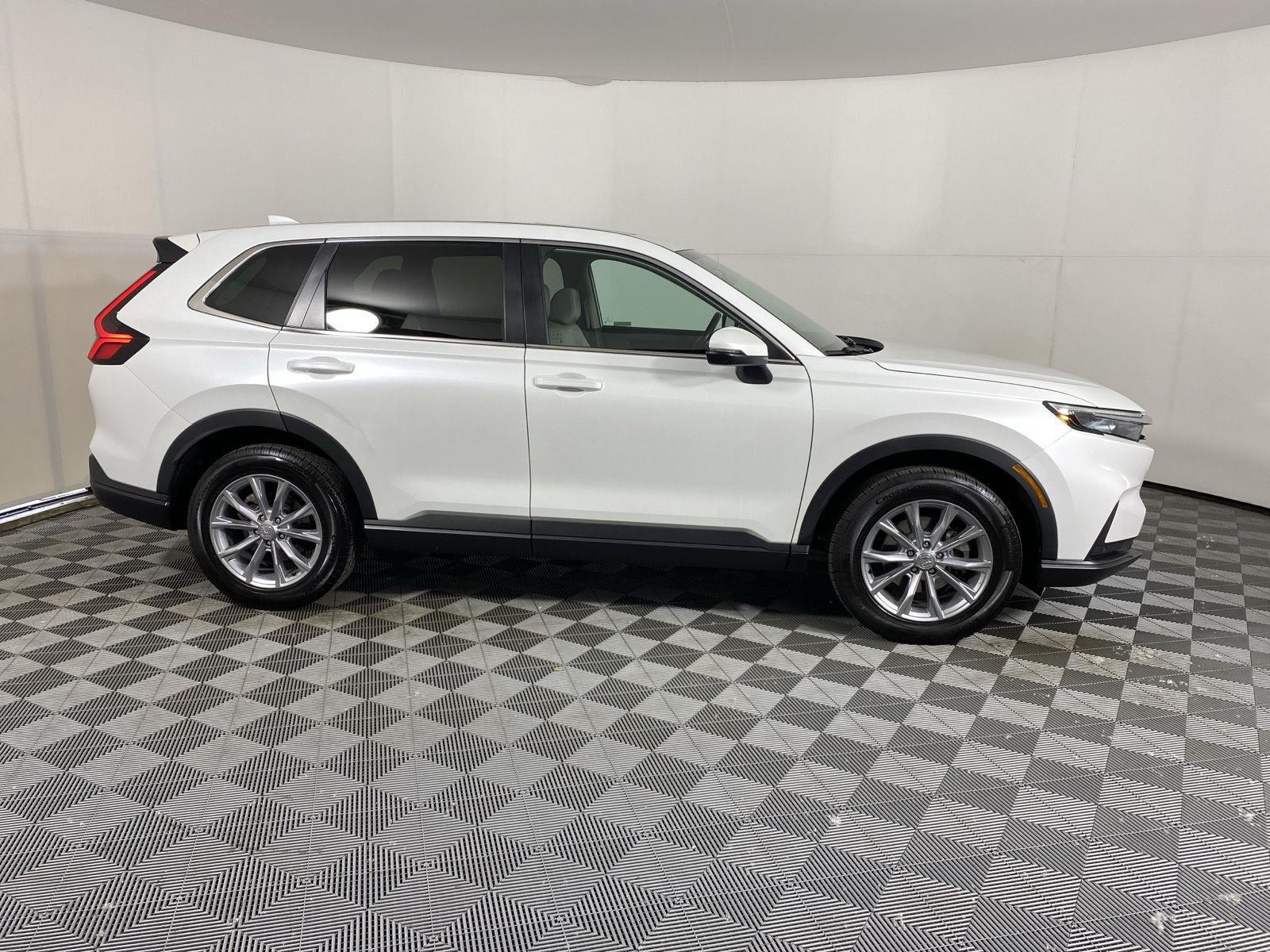 Used 2023 Platinum White Pearl Honda EX-L image 10