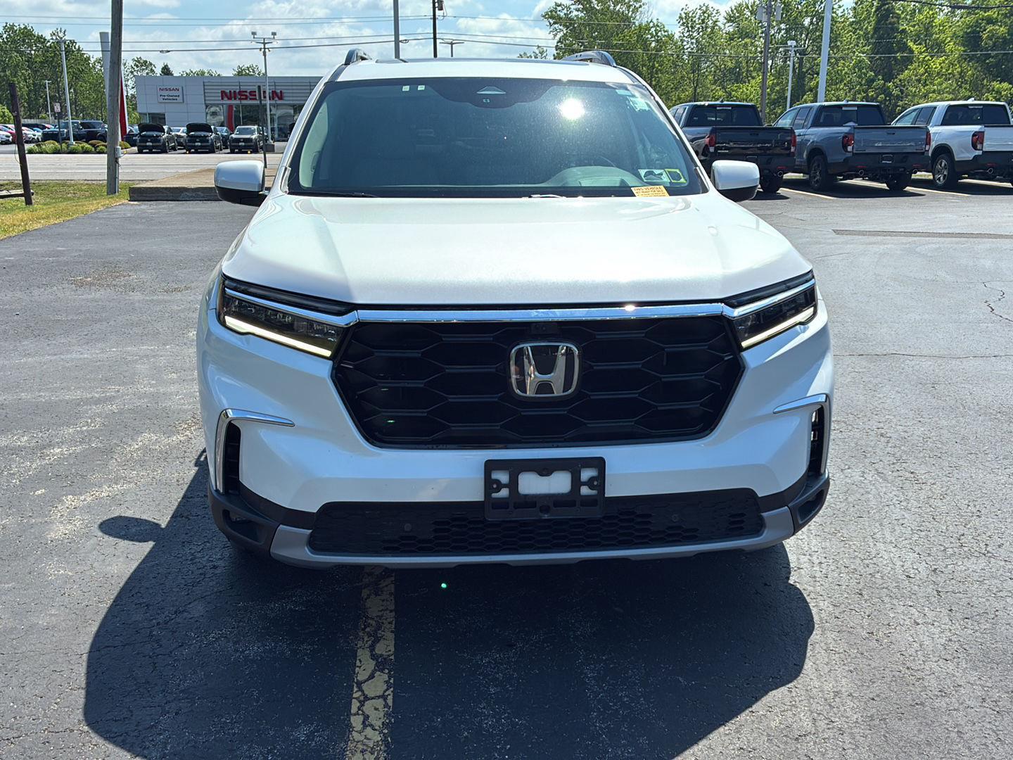 Certified Used 2023 Platinum White Pearl Honda Elite image 17