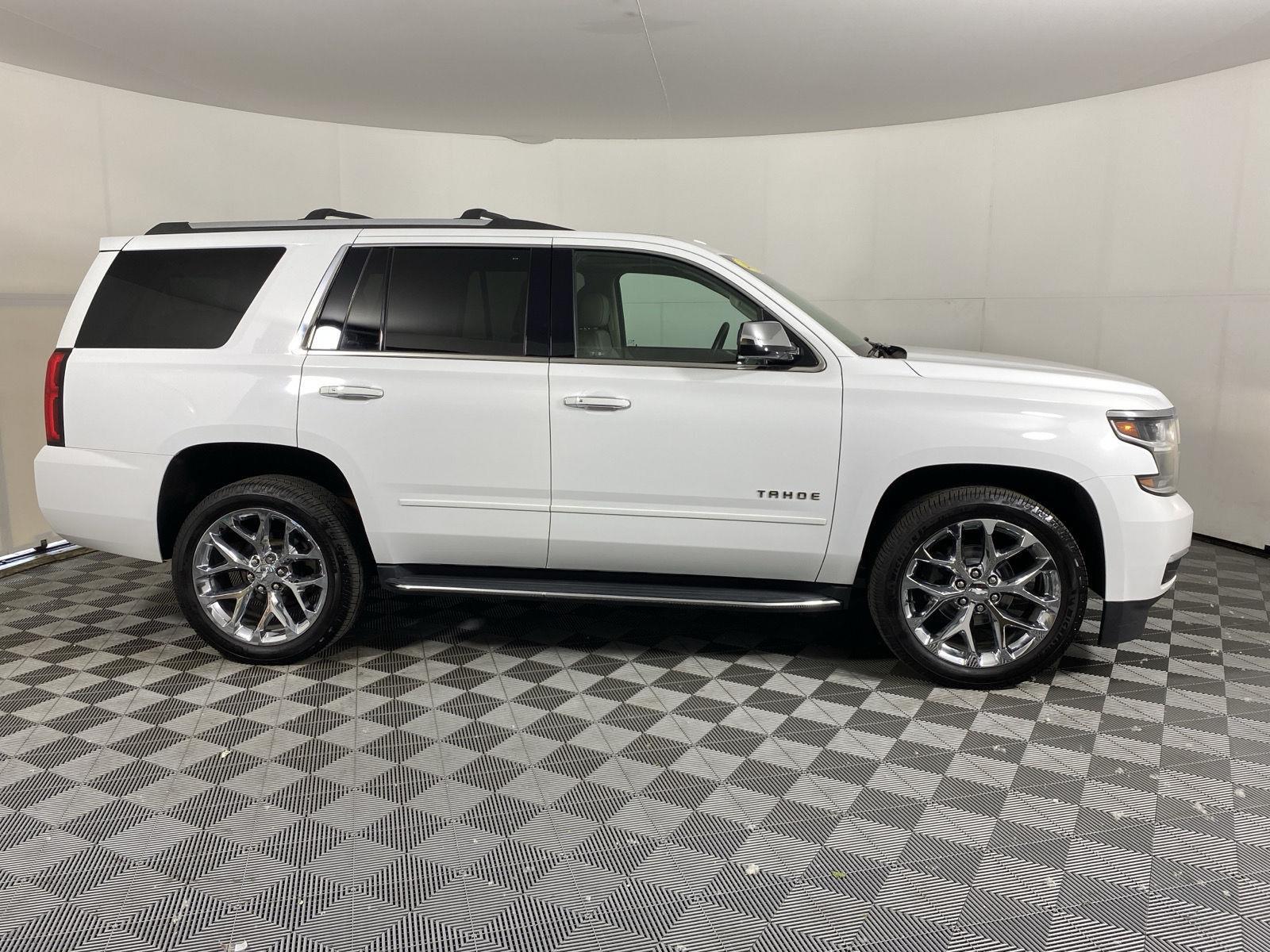 Used 2018 Summit White Chevrolet Premier image 10