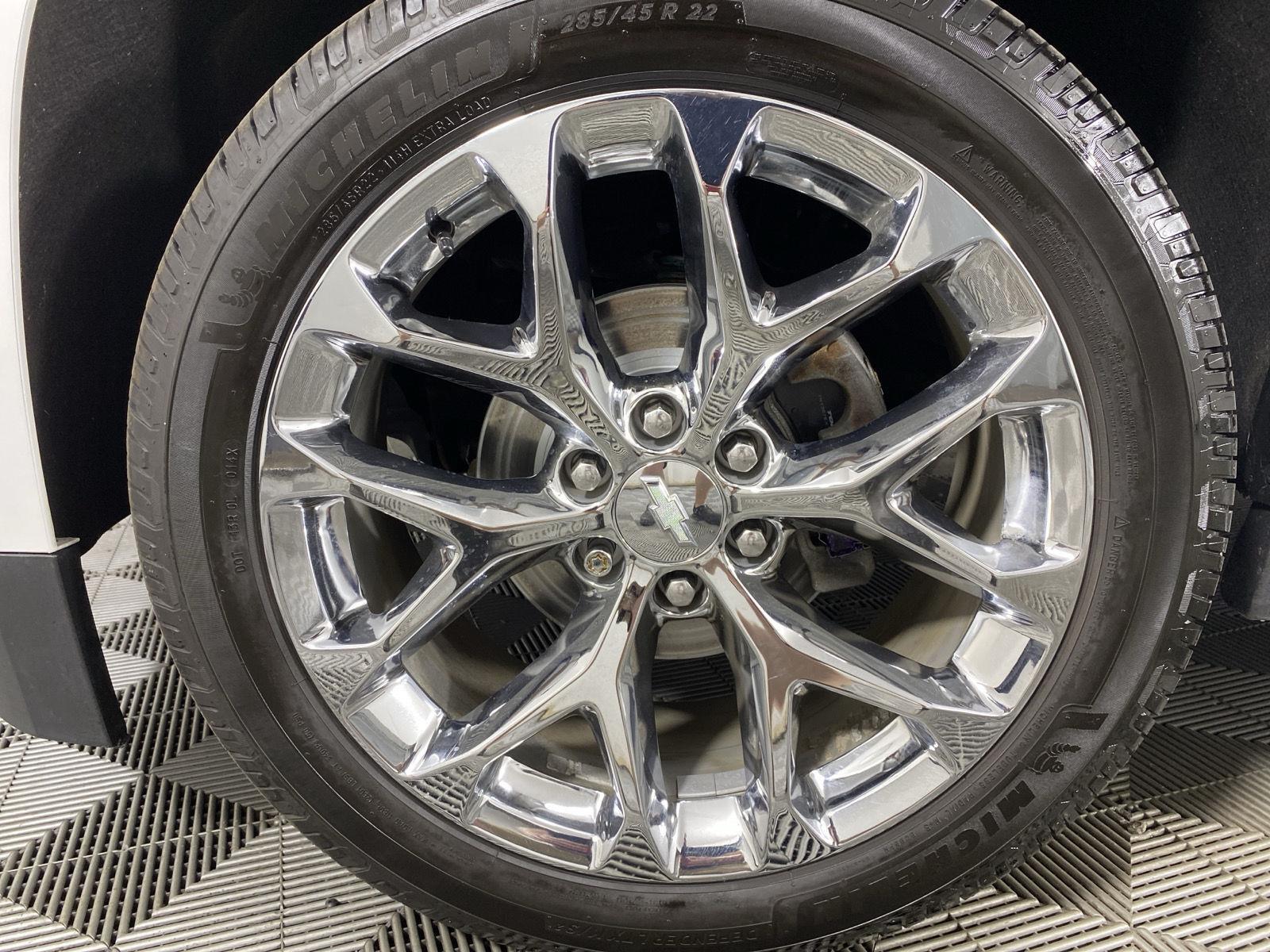 Used 2018 Summit White Chevrolet Premier image 12
