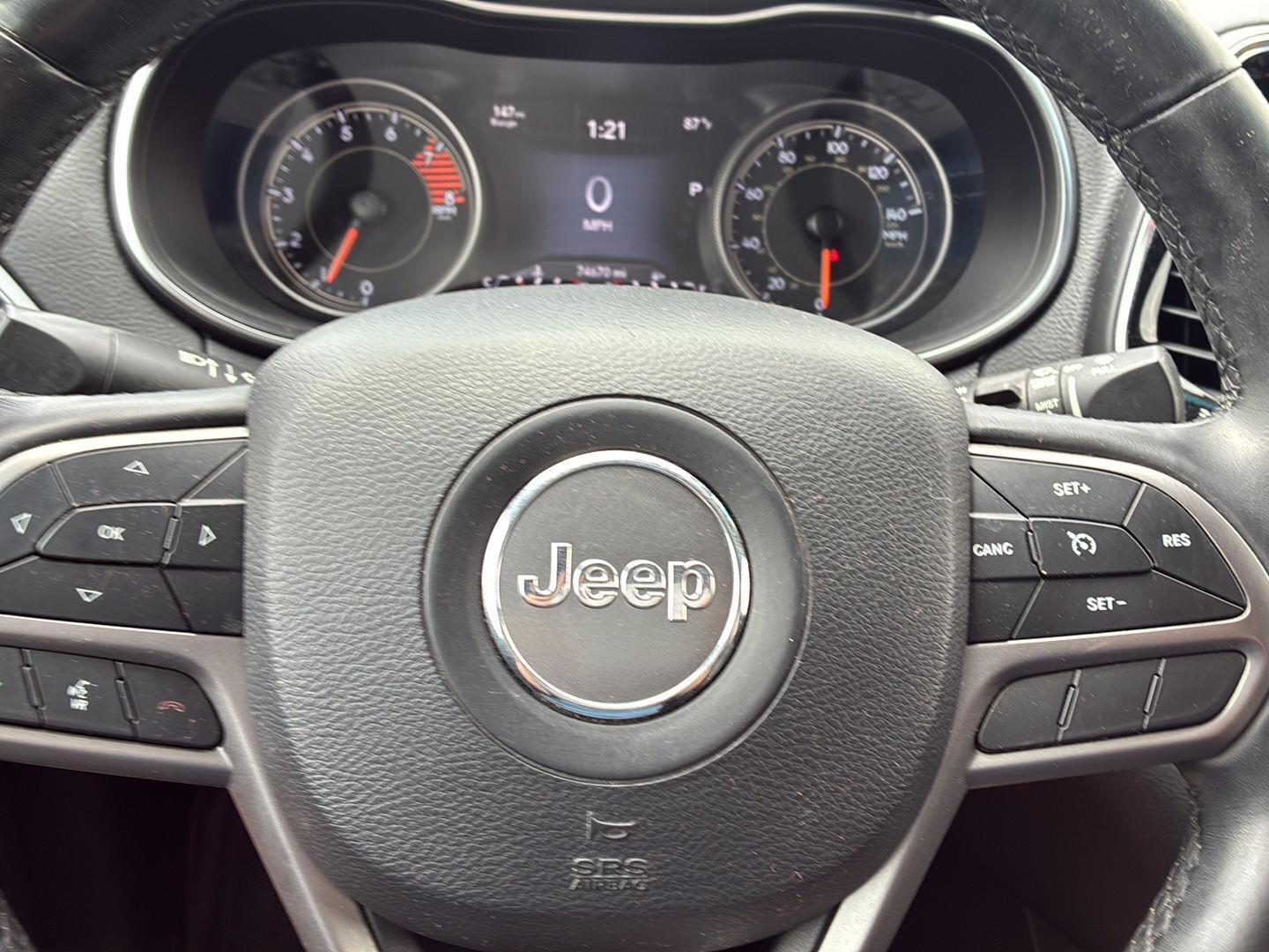 Used 2019 Bright White Clearcoat Jeep Limited image 6