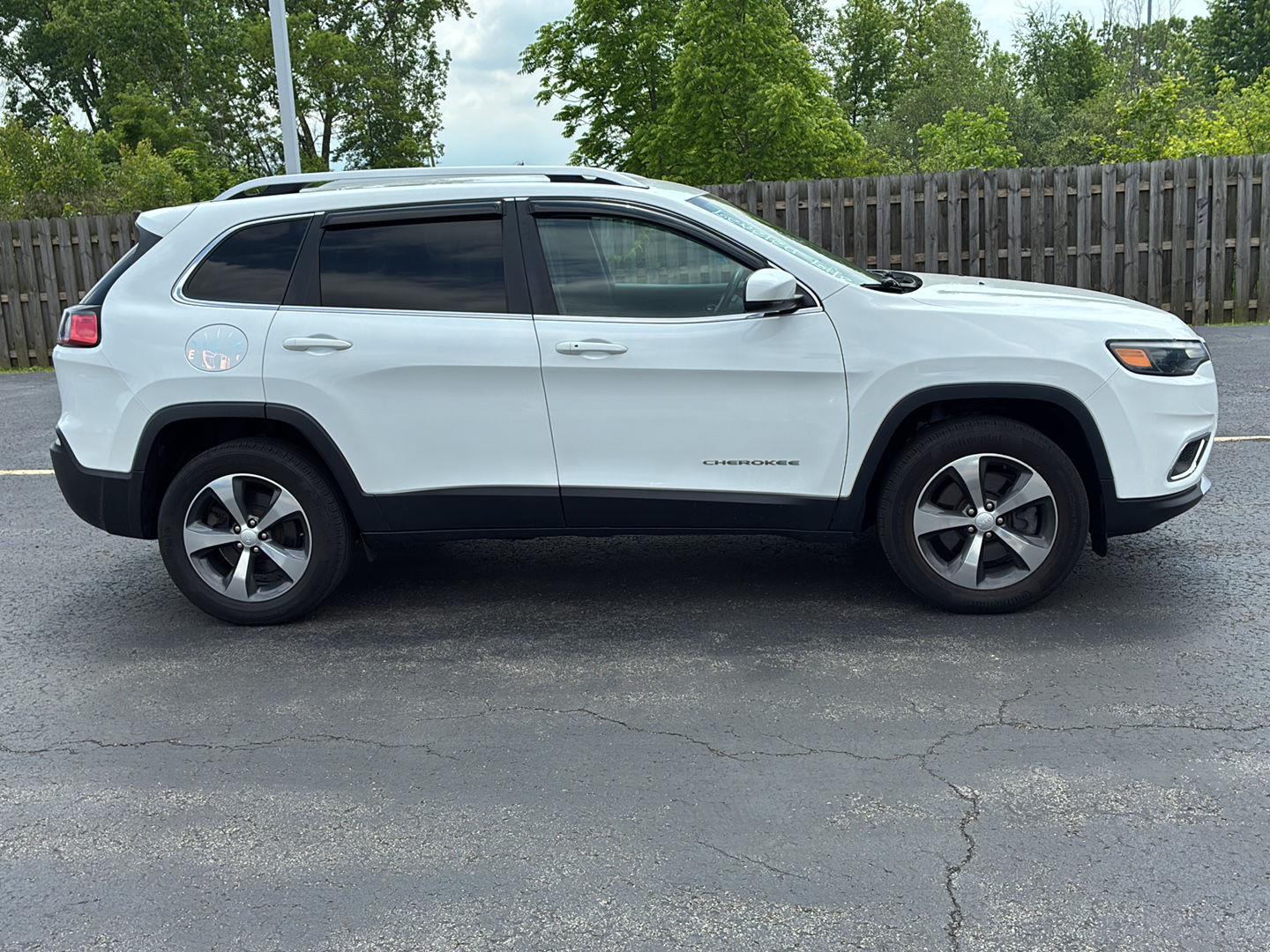 Used 2019 Bright White Clearcoat Jeep Limited image 16